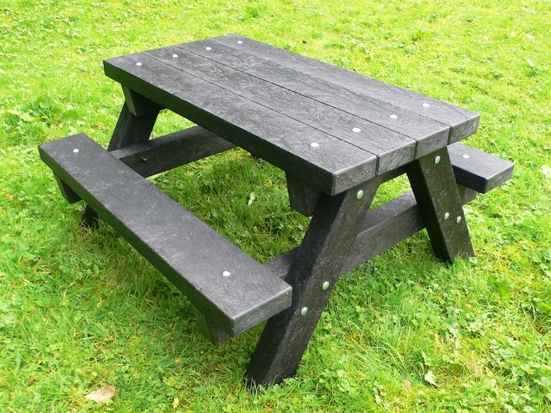 Ribble Junior Picnic Table Recycled Plastic Heavy Duty Kedel.co.uk